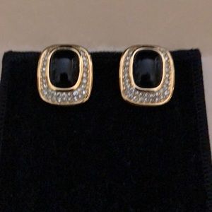 CHRISTIAN DIOR - Vintage Clip On Earrings